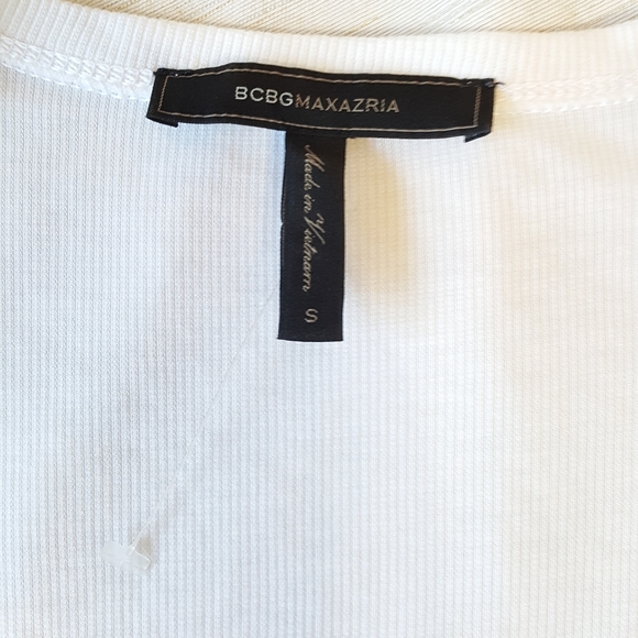 BCBG Off White Ribbed Blouse With Front & Back Ruffles - Picture 7 of 13